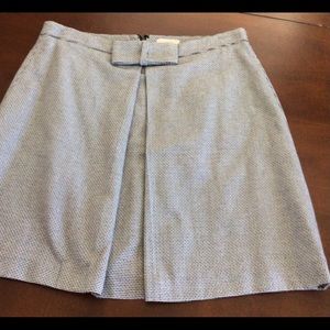 Small checked mini skirt, fully lined.